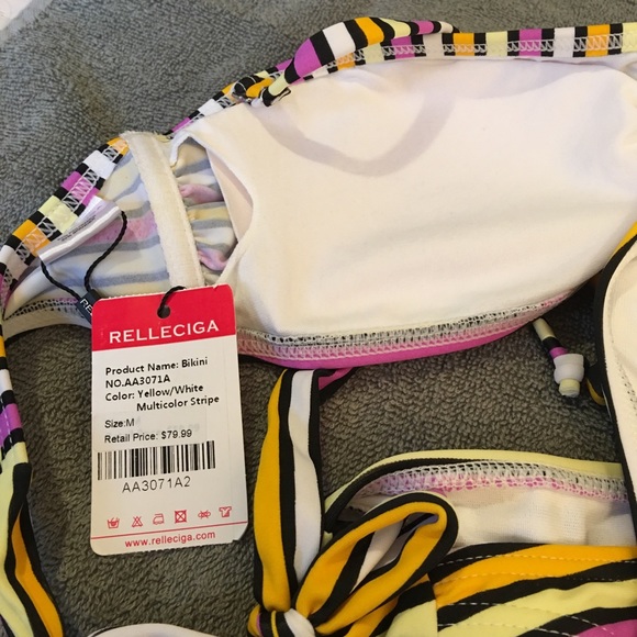 Relleciga • Striped Bikini - Picture 5 of 6